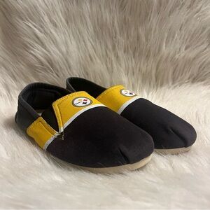 Pittsburgh Steelers Canvas Slip-Ons/Slippers